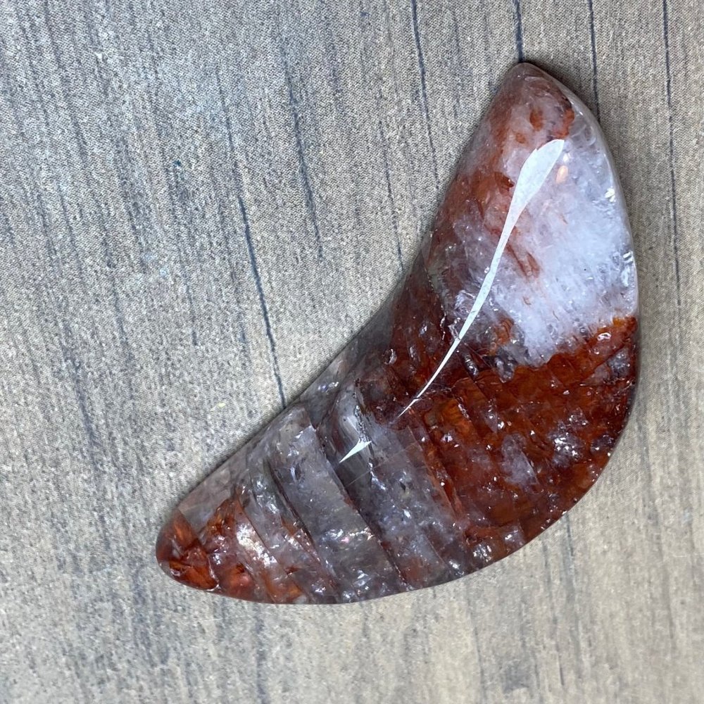 Fire Quartz Moon - Picture 5 of 5